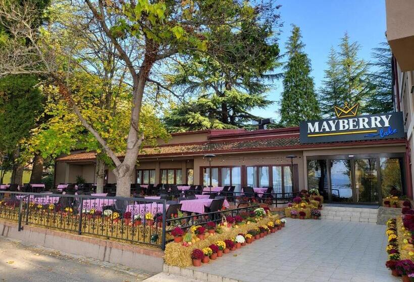 هتل Mayberry Lake   Villa Medijapark