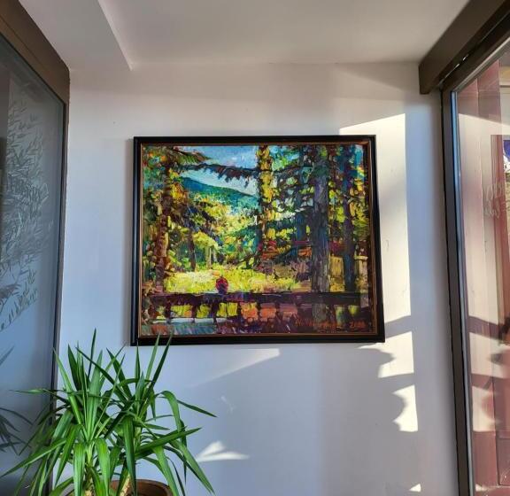 هتل Mayberry Lake   Villa Medijapark