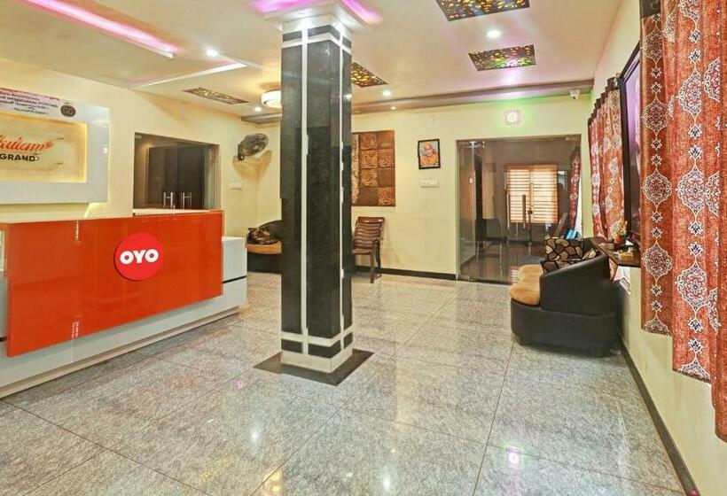 בית מלון כפרי Oyo Flagship 80569 Gokulam Grand