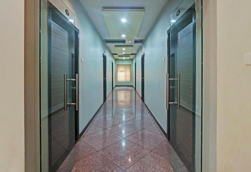 בית מלון כפרי Oyo Flagship 80569 Gokulam Grand