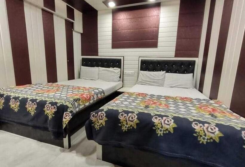 فندق Oyo Flagship 80644  Noble Palace