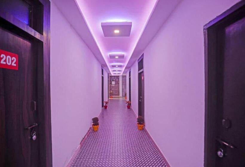 Отель Oyo Flagship Shri Nanadan Palace