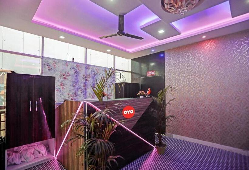 Отель Oyo Flagship Shri Nanadan Palace