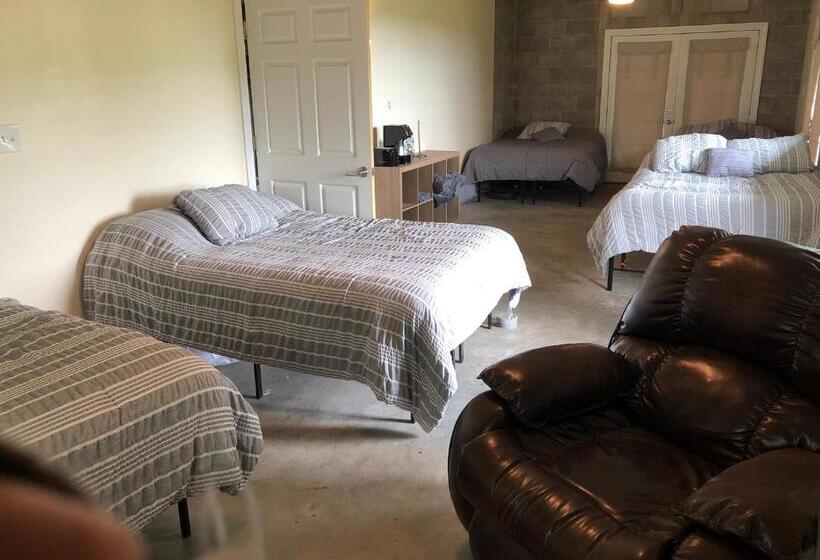 호텔 Red Roof Stable And Farm Llc