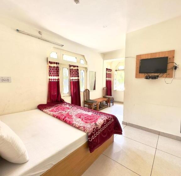 فندق Shivling View