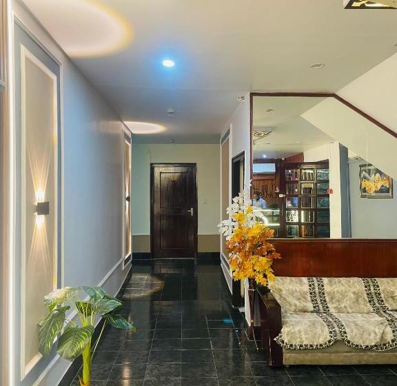 فندق The Royal Presidency Inn