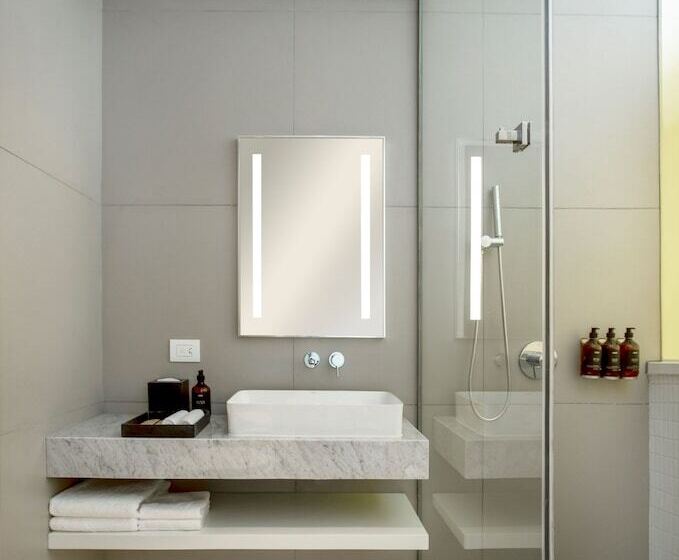 Wink Icon Hotel Danang Riverside   Luxury Suites   24hrs Stay & Rooftop Pool Bar