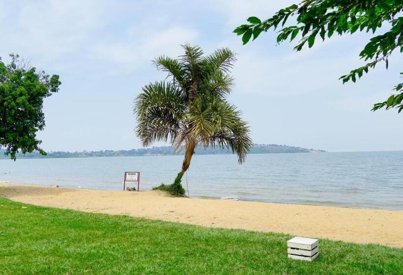 Hutland Hotel Garuga