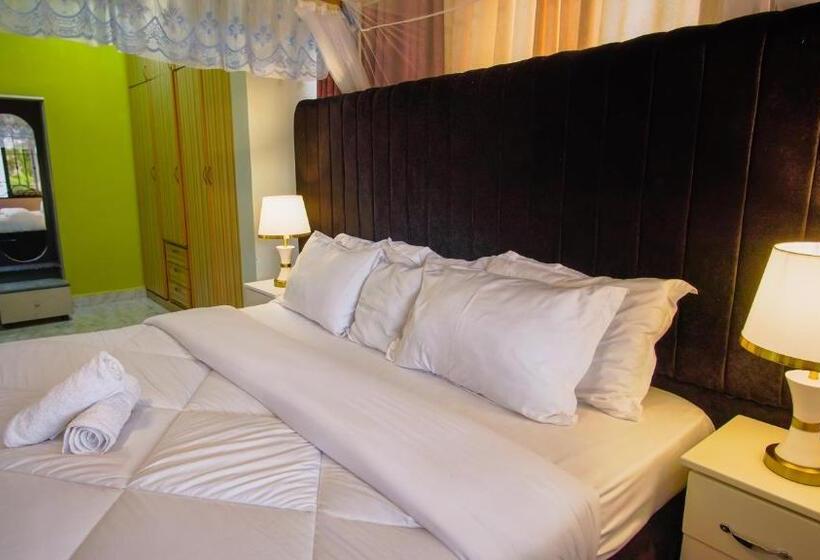 Hutland Hotel Garuga