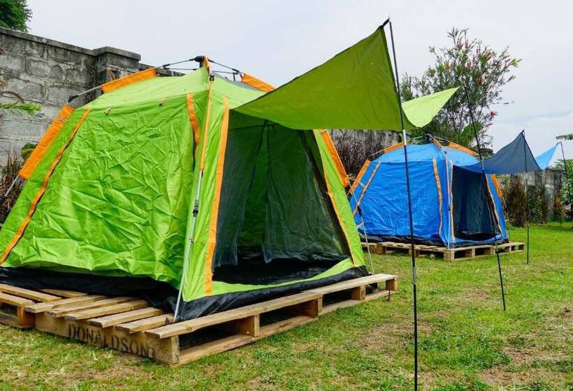 Hutland Hotel Garuga