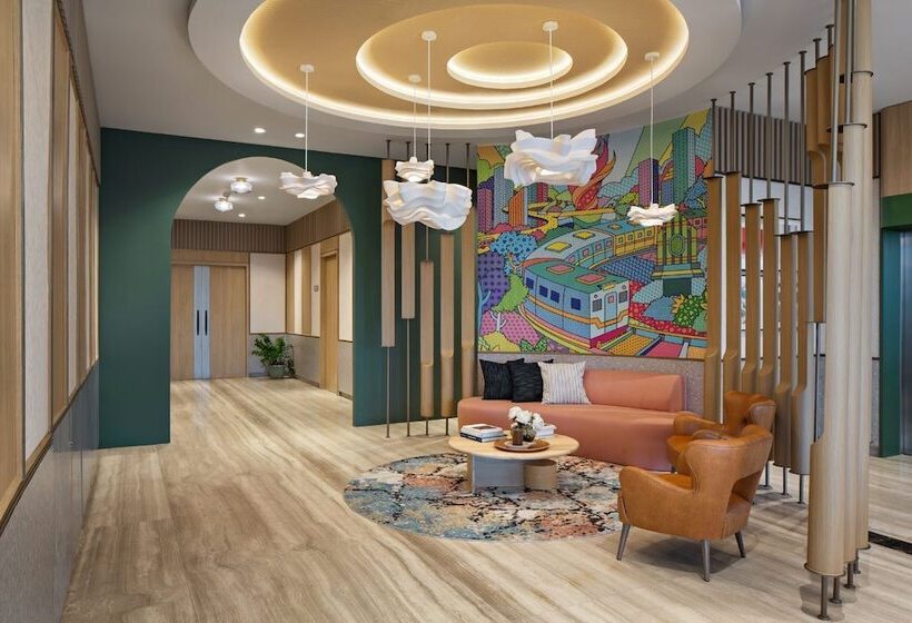 Maxonehotels At Kota Harapan Indah Bekasi