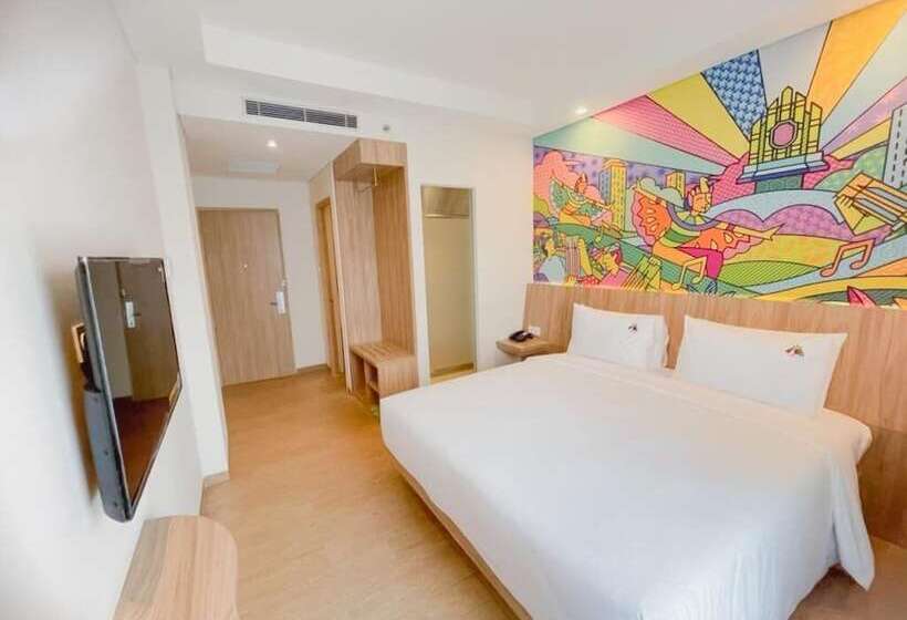 Maxonehotels At Kota Harapan Indah Bekasi