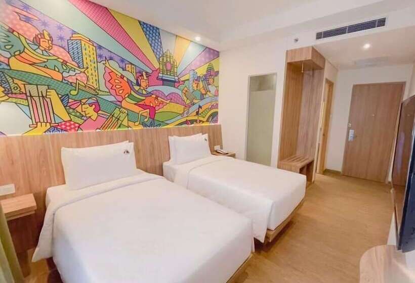 Maxonehotels At Kota Harapan Indah Bekasi