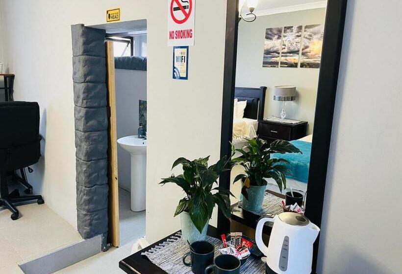 ペンション Bloubrak Gastehuis  Stone Haven 2