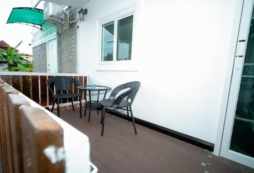 פנסיון ฺbaan Waru Seaview Villa