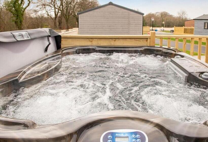 Курорт Arran Hills