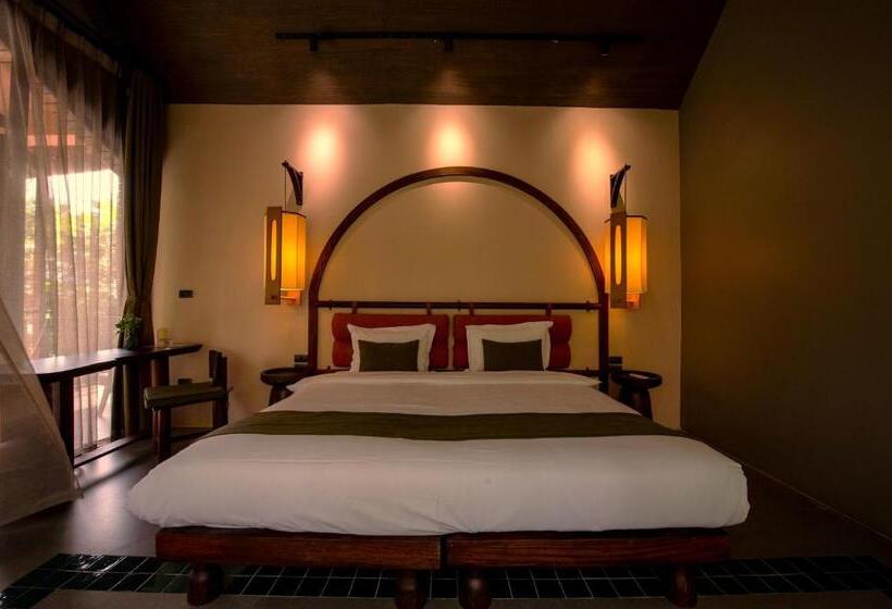 استراحتگاه Maida Lodge