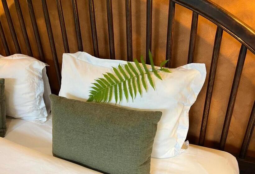 استراحتگاه Maida Lodge