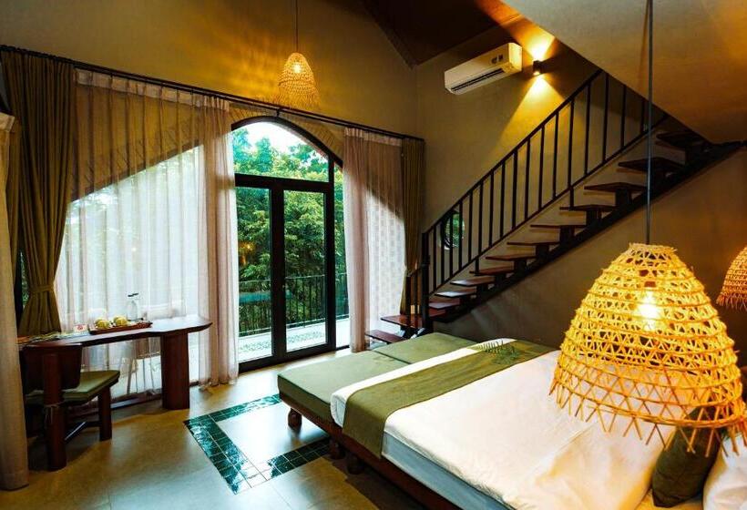 استراحتگاه Maida Lodge