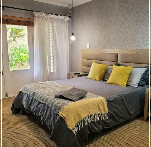 Soos Bed & Breakfast