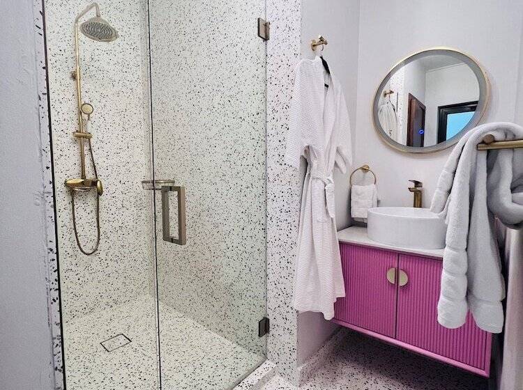 The Pink Palm Hotel   Adults Only