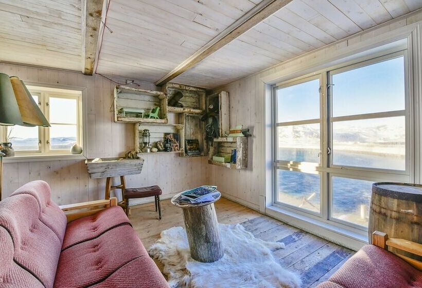 Общежитие Kongsfjord Arctic Lodge