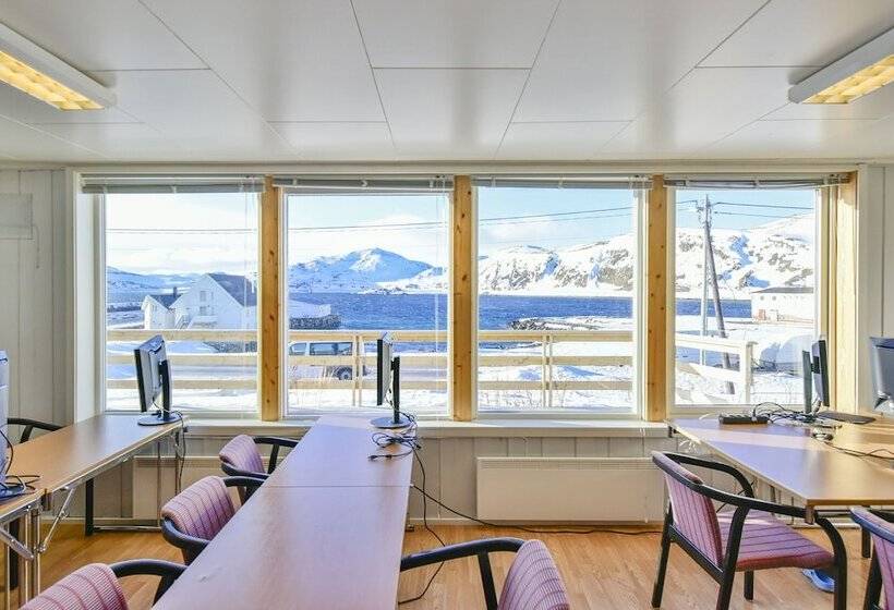 Общежитие Kongsfjord Arctic Lodge