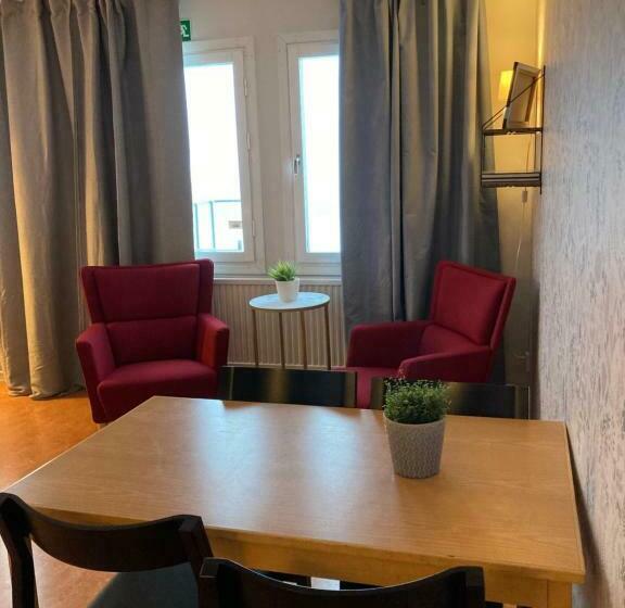 הוסטל Kuttainen Lodge