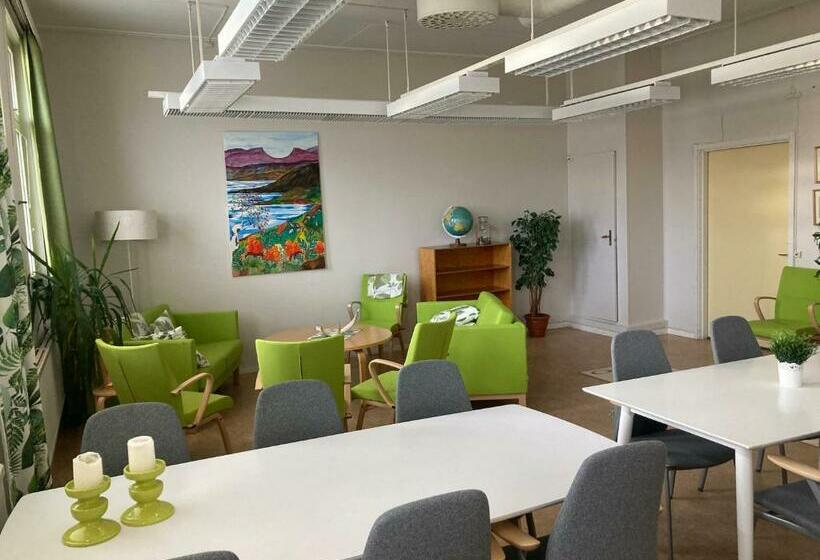 הוסטל Kuttainen Lodge