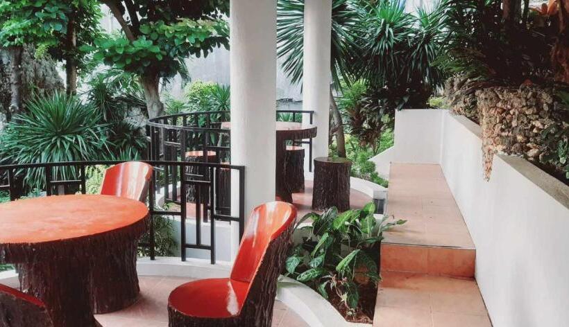 Avana Hills Boracay Prime Grand Suite