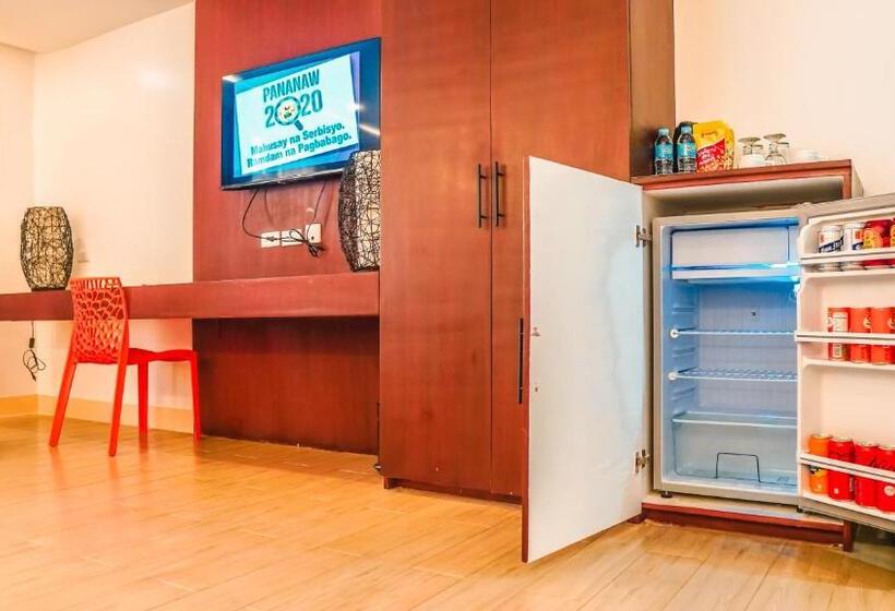 Aya Hotel & Residences