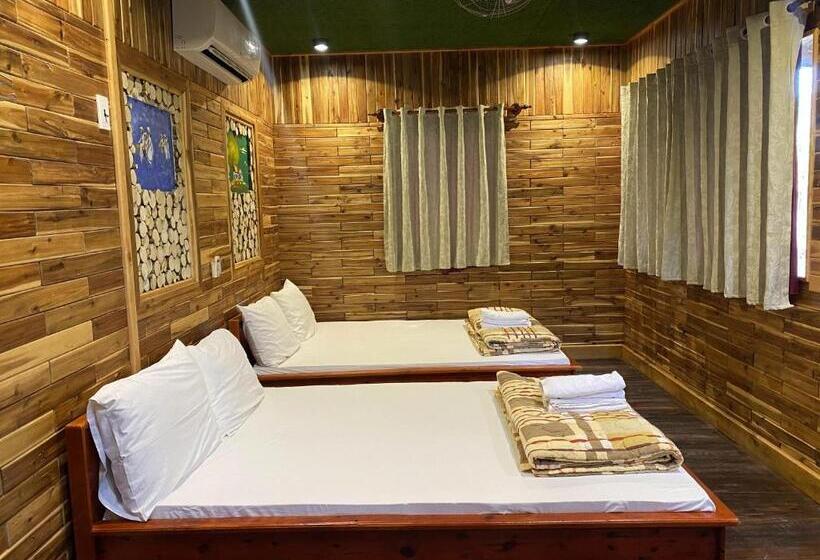 تختخواب و صبحانه Bungalow   Homestay Làng Bè