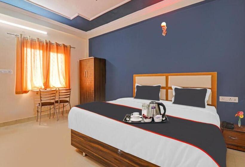 فندق Collection O Sundaram Resort