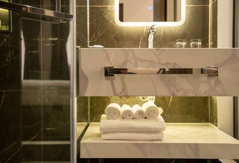 هتل Calidum Phu Quoc