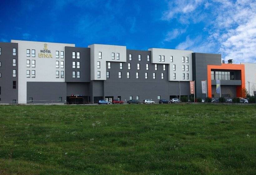هتل Etna