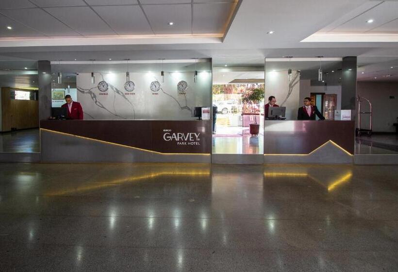 Отель Garvey Park