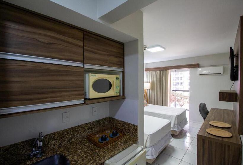 Отель Garvey Park