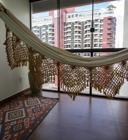 Отель Garvey Park