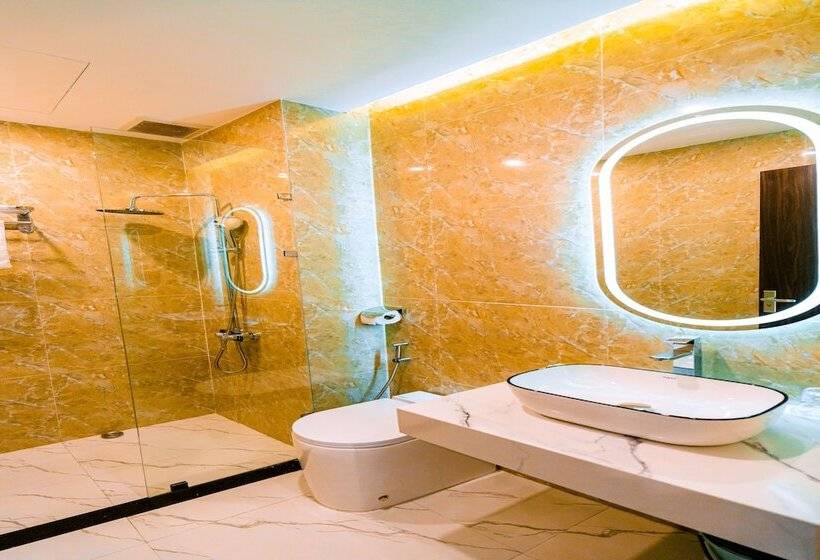 هتل Hue Golden Inn