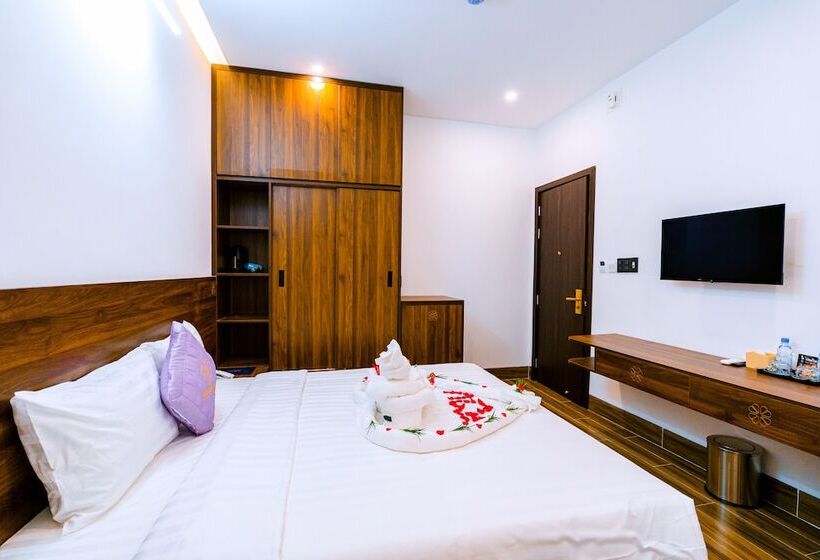 هتل Hue Golden Inn