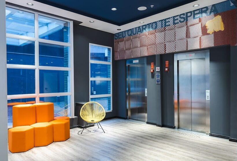 Отель Ibis Budget Pindamonhangaba