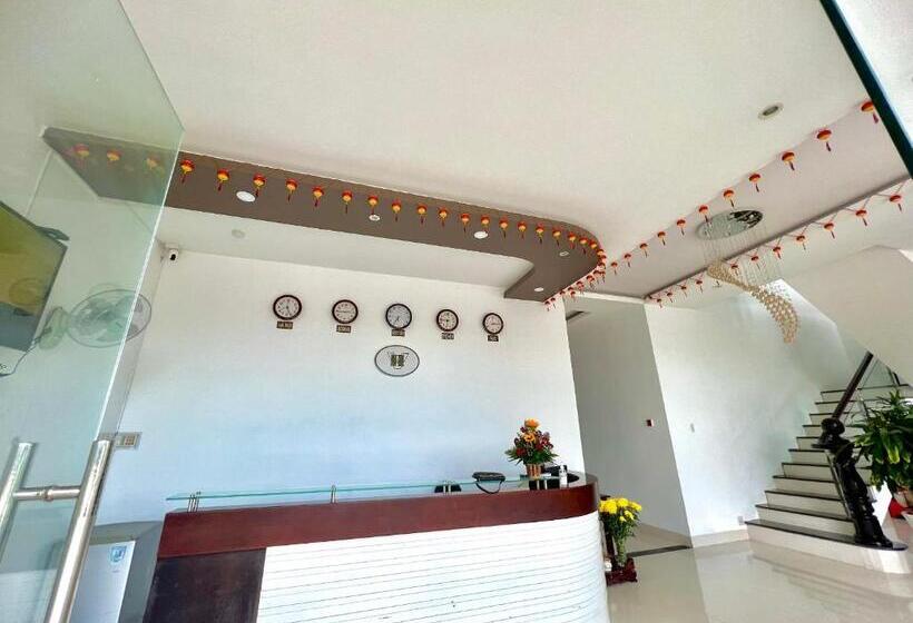 هتل Khach San Hoan Vu