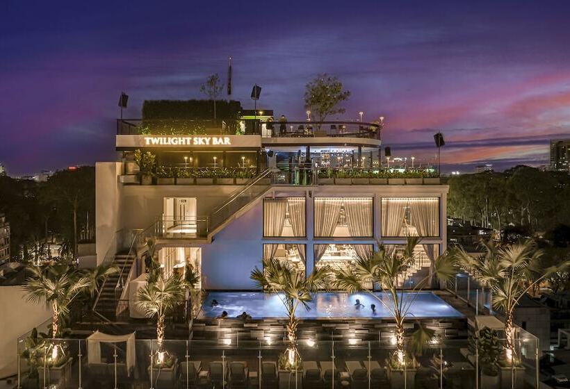 هتل La Siesta Premium Sai Gon