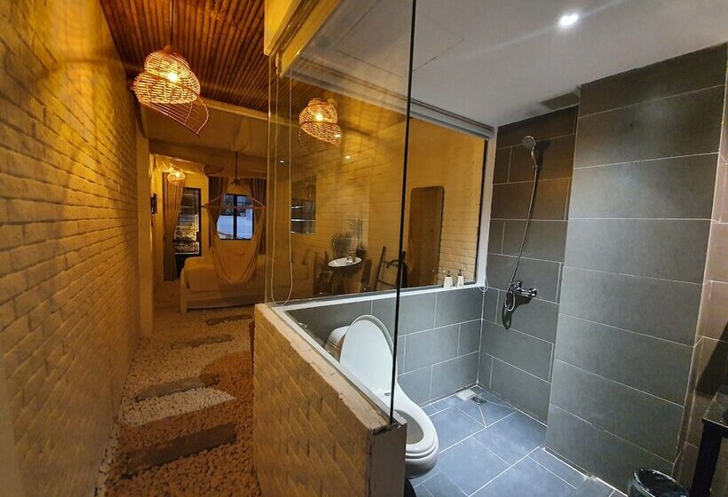 Language Exchange Hotel 3