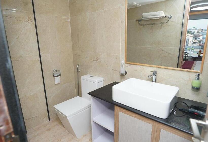 בית מלון כפרי Lotus Club Boutique