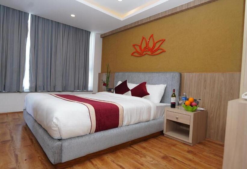 בית מלון כפרי Lotus Club Boutique