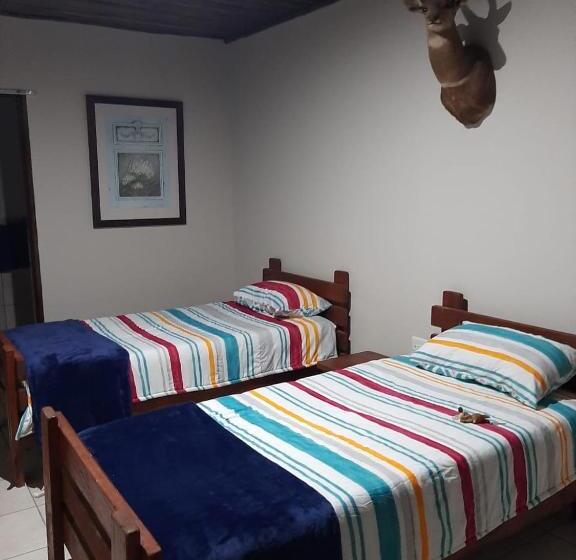 ホテル Ngwenkala Game Lodge And Safaris