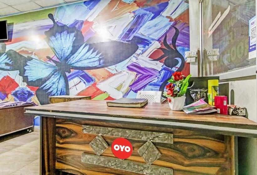 בית מלון כפרי Oyo Flagship  Prince In