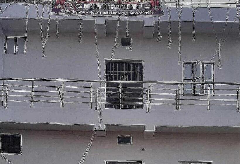 ホテル Oyo  Rohit Sagar