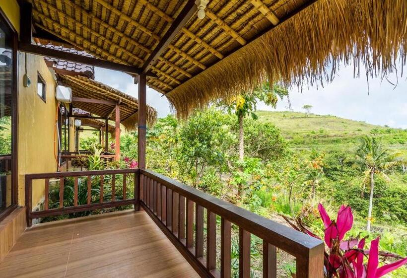 בית מלון כפרי Pini Sentana Village Nusa Penida
